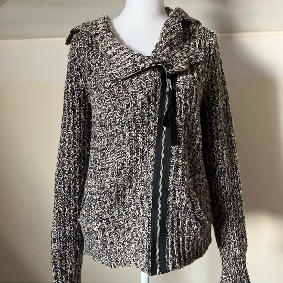 Free People Asymmetrical Moto Zip Knit Sweater Jacket size Medium - Picture 4 of 10